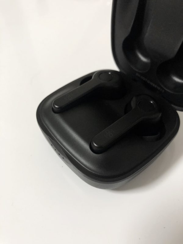 イヤホンosatokyo